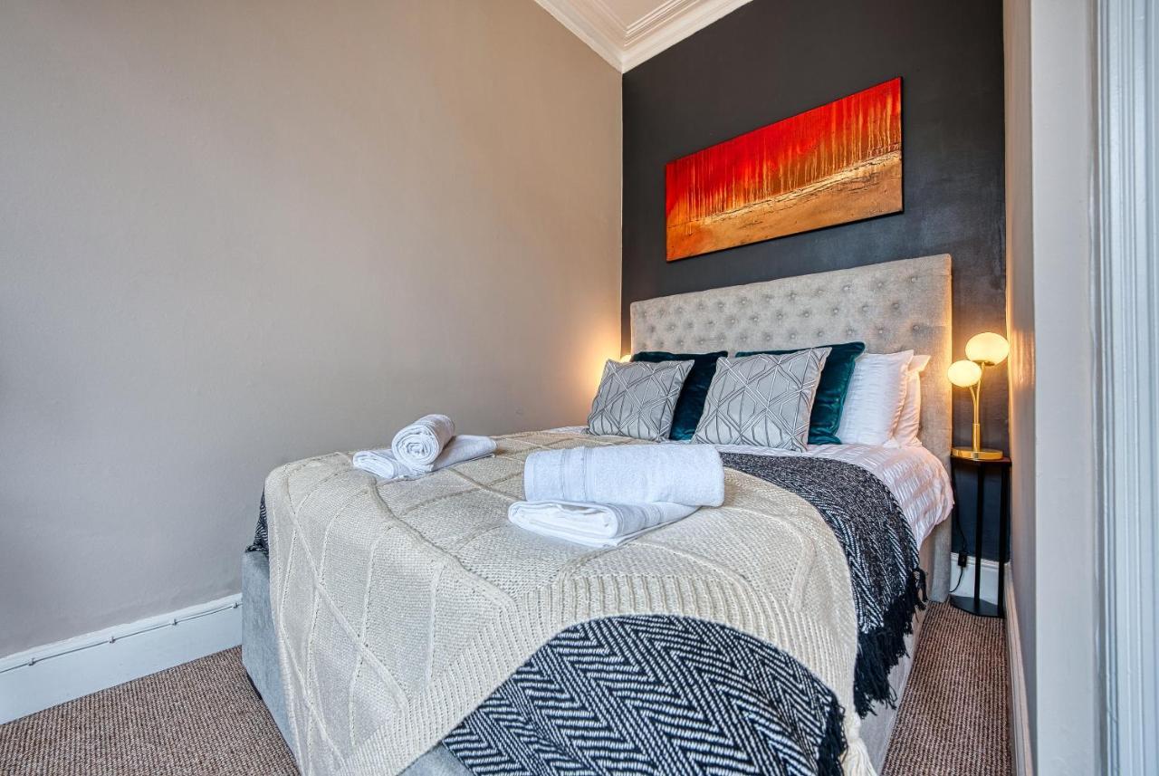 Apartment Lovely 2 Bedroom - Sleeps 9